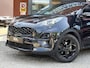 Kia Sportage 1.6 T-GDI Black Edition // NAVI // JBL PREMIUM AUDIO // CRUISE // PANO-SCHUIF KANTEL DAK // DODEN HOEK SENSOR //