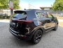Kia Sportage 1.6 T-GDI Black Edition // NAVI // JBL PREMIUM AUDIO // CRUISE // PANO-SCHUIF KANTEL DAK // DODEN HOEK SENSOR //