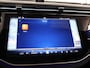 Mercedes-Benz E-klasse 300e Sport Edition | Panoramaschuifdak | Premium Plus | Rijassistentiepakket Plus | Night | Head-up display | Burmester