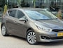 Kia Ceed cee'd 1.6 GDI DynamicLine Automaat hb 2015 Luxe uitv