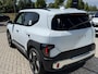 Kia EV2 Plus 61 kWh 5p. | Direct Uit Voorraad Leverbaar | Privacy Glass | Stoel- En Stuurverwarming | LED-koplampen |
