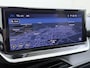 Peugeot e-2008 GT 54 kWh 156pk | Accu 95% | Navigatie | 360 camera | Alcantara bekleding | Elektrisch verstelbare bestuurdersstoel | Panoramisch schuifdak | Cruise control adaptief | Stoelverwarming | Apple Carplay en Android auto draadloos
