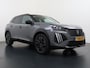 Peugeot e-2008 GT 54 kWh 156pk | Accu 95% | Navigatie | 360 camera | Alcantara bekleding | Elektrisch verstelbare bestuurdersstoel | Panoramisch schuifdak | Cruise control adaptief | Stoelverwarming | Apple Carplay en Android auto draadloos