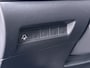 Peugeot e-2008 GT 54 kWh 156pk | Accu 95% | Navigatie | 360 camera | Alcantara bekleding | Elektrisch verstelbare bestuurdersstoel | Panoramisch schuifdak | Cruise control adaptief | Stoelverwarming | Apple Carplay en Android auto draadloos