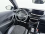 Peugeot e-2008 GT 54 kWh 156pk | Accu 95% | Navigatie | 360 camera | Alcantara bekleding | Elektrisch verstelbare bestuurdersstoel | Panoramisch schuifdak | Cruise control adaptief | Stoelverwarming | Apple Carplay en Android auto draadloos