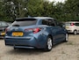 Toyota Corolla Touring Sports 1.8 Hybrid Active Keyless Camera BTW Auto Dealer Onderhouden Winterbanden Adaptief Cruise Carplay