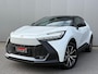 Toyota C-HR / C-HR+ 1.8 Hybrid 140PK First Edition Bi-Tone/Winter-pack/Gr.-navigatie/Elektr.klep/Camera/Adapt.-cruise