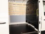 Volkswagen Crafter 35 2.0 TDI L3H3 Highline EURO VI 140 pk Automaat | Verlengde garantie | Navigatie | Trekhaak | Parkeersensoren | Achteruitrijcamera | Geveerde bestuurdersstoel |