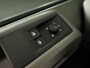 Volkswagen Crafter 35 2.0 TDI L3H3 Highline EURO VI 140 pk Automaat | Verlengde garantie | Navigatie | Trekhaak | Parkeersensoren | Achteruitrijcamera | Geveerde bestuurdersstoel |