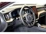 Volvo XC60 2.0 T6 AWD 335kW/399pk Aut8 Recharge Ultra Bright Executive LUCHTVERING + BOWERS&WILKINS + MATRIX LED + PANORAMADAK + BLIS + HEAD-UP + PILOT ASSIST + STOELVERWARMING/-VENTILATIE/-MASSAGE + ADAPT.CRUISE + 360 CAMERA + STUURVERWARMING + 21" LM-VELGEN!