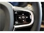 Volvo XC60 2.0 T6 AWD 335kW/399pk Aut8 Recharge Ultra Bright Executive LUCHTVERING + BOWERS&WILKINS + MATRIX LED + PANORAMADAK + BLIS + HEAD-UP + PILOT ASSIST + STOELVERWARMING/-VENTILATIE/-MASSAGE + ADAPT.CRUISE + 360 CAMERA + STUURVERWARMING + 21" LM-VELGEN!