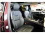 Volvo XC60 2.0 T6 AWD 335kW/399pk Aut8 Recharge Ultra Bright Executive LUCHTVERING + BOWERS&WILKINS + MATRIX LED + PANORAMADAK + BLIS + HEAD-UP + PILOT ASSIST + STOELVERWARMING/-VENTILATIE/-MASSAGE + ADAPT.CRUISE + 360 CAMERA + STUURVERWARMING + 21" LM-VELGEN!