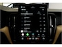 Volvo XC60 2.0 T6 AWD 335kW/399pk Aut8 Recharge Ultra Bright Executive LUCHTVERING + BOWERS&WILKINS + MATRIX LED + PANORAMADAK + BLIS + HEAD-UP + PILOT ASSIST + STOELVERWARMING/-VENTILATIE/-MASSAGE + ADAPT.CRUISE + 360 CAMERA + STUURVERWARMING + 21" LM-VELGEN!