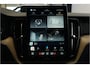 Volvo XC60 2.0 T6 AWD 335kW/399pk Aut8 Recharge Ultra Bright Executive LUCHTVERING + BOWERS&WILKINS + MATRIX LED + PANORAMADAK + BLIS + HEAD-UP + PILOT ASSIST + STOELVERWARMING/-VENTILATIE/-MASSAGE + ADAPT.CRUISE + 360 CAMERA + STUURVERWARMING + 21" LM-VELGEN!