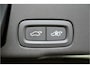 Volvo XC60 2.0 T6 AWD 335kW/399pk Aut8 Recharge Ultra Bright Executive LUCHTVERING + BOWERS&WILKINS + MATRIX LED + PANORAMADAK + BLIS + HEAD-UP + PILOT ASSIST + STOELVERWARMING/-VENTILATIE/-MASSAGE + ADAPT.CRUISE + 360 CAMERA + STUURVERWARMING + 21" LM-VELGEN!