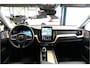 Volvo XC60 2.0 T6 AWD 335kW/399pk Aut8 Recharge Ultra Bright Executive LUCHTVERING + BOWERS&WILKINS + MATRIX LED + PANORAMADAK + BLIS + HEAD-UP + PILOT ASSIST + STOELVERWARMING/-VENTILATIE/-MASSAGE + ADAPT.CRUISE + 360 CAMERA + STUURVERWARMING + 21" LM-VELGEN!
