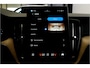 Volvo XC60 2.0 T6 AWD 335kW/399pk Aut8 Recharge Ultra Bright Executive LUCHTVERING + BOWERS&WILKINS + MATRIX LED + PANORAMADAK + BLIS + HEAD-UP + PILOT ASSIST + STOELVERWARMING/-VENTILATIE/-MASSAGE + ADAPT.CRUISE + 360 CAMERA + STUURVERWARMING + 21" LM-VELGEN!
