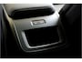Volvo XC60 2.0 T6 AWD 335kW/399pk Aut8 Recharge Ultra Bright Executive LUCHTVERING + BOWERS&WILKINS + MATRIX LED + PANORAMADAK + BLIS + HEAD-UP + PILOT ASSIST + STOELVERWARMING/-VENTILATIE/-MASSAGE + ADAPT.CRUISE + 360 CAMERA + STUURVERWARMING + 21" LM-VELGEN!