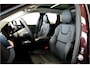 Volvo XC60 2.0 T6 AWD 335kW/399pk Aut8 Recharge Ultra Bright Executive LUCHTVERING + BOWERS&WILKINS + MATRIX LED + PANORAMADAK + BLIS + HEAD-UP + PILOT ASSIST + STOELVERWARMING/-VENTILATIE/-MASSAGE + ADAPT.CRUISE + 360 CAMERA + STUURVERWARMING + 21" LM-VELGEN!