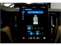 Volvo XC60 2.0 T6 AWD 335kW/399pk Aut8 Recharge Ultra Bright Executive LUCHTVERING + BOWERS&WILKINS + MATRIX LED + PANORAMADAK + BLIS + HEAD-UP + PILOT ASSIST + STOELVERWARMING/-VENTILATIE/-MASSAGE + ADAPT.CRUISE + 360 CAMERA + STUURVERWARMING + 21" LM-VELGEN!