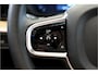 Volvo XC60 2.0 T6 AWD 335kW/399pk Aut8 Recharge Ultra Bright Executive LUCHTVERING + BOWERS&WILKINS + MATRIX LED + PANORAMADAK + BLIS + HEAD-UP + PILOT ASSIST + STOELVERWARMING/-VENTILATIE/-MASSAGE + ADAPT.CRUISE + 360 CAMERA + STUURVERWARMING + 21" LM-VELGEN!