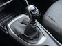 Peugeot 2008 SUV Style 100pk | Navigatie via Apple Carplay en Android auto | Automatische Airco | Parkeersensoren achter | Cruise control