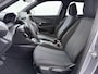 Peugeot 2008 SUV Style 100pk | Navigatie via Apple Carplay en Android auto | Automatische Airco | Parkeersensoren achter | Cruise control
