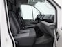 Volkswagen Crafter 2.0 TDI L3H3 Highline 140PK | Automaat | Trekhaak | Navigatie | Cruise Control | Multifunctioneel Stuurwiel | Apple/Android Carplay | DAB+ | Parkeersensoren Voor + Achter | Achteruitrijcamera |