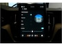 Volvo XC60 2.0 T6 AWD 293kW/399pk Aut8 Plug-in hybrid Plus Bright PANORAMADAK + HARMAN/KARDON + 360 CAMERA + HEAD-UP + BLIS + LANE ASSIST + STOEL-&STUURVERWARMING + ADAPT.CRUISE + PILOT ASSIST + MATRIX LED + KEYLESS ENTRY&GO + PARKSENSOREN V&A + 19" LM-VELGEN!!