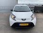 Toyota Aygo X 1.0 VVT-i MT Play Nette auto, zeer lage KM stand, navigatie Apple CarPlay/Android Auto, adaptieve cruise control, camera