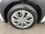 Toyota Aygo X 1.0 VVT-i MT Play Nette auto, zeer lage KM stand, navigatie Apple CarPlay/Android Auto, adaptieve cruise control, camera