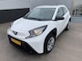 Toyota Aygo X 1.0 VVT-i MT Play Nette auto, zeer lage KM stand, navigatie Apple CarPlay/Android Auto, adaptieve cruise control, camera