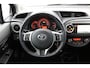 Toyota Yaris 1.0 VVT-i Aspiration | Trekhaak | Navigatie | Achteruitrijcamera | Automatische Airco | Onderhoudshistorie aanwezig |