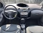 Toyota Yaris 1.3 VVTI 5DR Automaat Sol | 2e eigenaar, Airconditioning, Trekhaak, Stuurbediening, Radio/CD-Speler