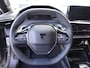 Peugeot 2008 1.2 PureTech 130pk Automaat Allure Navigatie Apple Carplay/Android Auto 360 camera Parkeersensoren Blind Spot Assist Adaptive Cruise Control Stoelverwarming Getinte ramen Climate Control