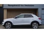 Volkswagen T-Roc 1.5 150pk TSI Sport Pano Virtual Stoelverw Drive select *68737km* 19 inch LM Cruise LED * 1ste eign*