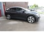 Volkswagen ID.4 First Max 77 kWh, SOH 87%, Trekhaak, Stoelverw. Camera, Carplay, Zeer Luxe, Rijklaarprijs incl garantie.