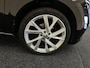 Skoda Scala 1.0 TSI Sport Business / Panorama dak / Navigatie / LM 18 inch / Full LED / Digital cockpit