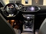 Peugeot 308 1.2 PURETECH ALLURE l NAP l CAMERA l NW DISTRI l CARPLAY l PANO l