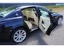 Maserati Quattroporte 4.2 ZF Automaat |V8 |401 pk |Topstaat |Beige leder |Xenon |Schuifdak |Entertainmentsysteem |Parkeersensoren voor en achter |Climate |Cruise |19" lichtmetalen velgen