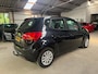 Kia Venga 1.4 CVVT X-ecutive Airco, Trekhaak, achteruirij sensoren
