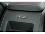 Volvo XC60 T8 Plug-in hybrid AWD Ultimate Dark | Panoramisch schuif-/ kanteldak | Head-up display | Harman Kardon | Elektrische voorstoelen met geheugenfunctie | Trekhaak, inklapbaar | 360 graden camera | Stoel-/ stuurwielverwarming | Pilot assist | Apple carplay/ Android auto
