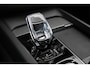 Volvo XC60 T8 Plug-in hybrid AWD Ultimate Dark | Panoramisch schuif-/ kanteldak | Head-up display | Harman Kardon | Elektrische voorstoelen met geheugenfunctie | Trekhaak, inklapbaar | 360 graden camera | Stoel-/ stuurwielverwarming | Pilot assist | Apple carplay/ Android auto