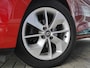 Renault Clio Estate 0.9 TCe Limited 90pk | Navigatie | Trekhaak | Airco | Cruise Control | Parkeerhulp achter | Extra getint glas | Lichtmetalen velgen