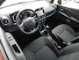 Renault Clio Estate 0.9 TCe Limited 90pk | Navigatie | Trekhaak | Airco | Cruise Control | Parkeerhulp achter | Extra getint glas | Lichtmetalen velgen