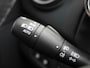 Renault Clio Estate 0.9 TCe Limited 90pk | Navigatie | Trekhaak | Airco | Cruise Control | Parkeerhulp achter | Extra getint glas | Lichtmetalen velgen