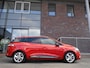 Renault Clio Estate 0.9 TCe Limited 90pk | Navigatie | Trekhaak | Airco | Cruise Control | Parkeerhulp achter | Extra getint glas | Lichtmetalen velgen