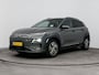 Hyundai Kona Electric EV Premium 64 kWh | Camera | SOH 95,2% | Warmtepomp | Navi & Carplay/Android | Clima | Stoelverkoeling & Stoel stuur verwarming |Trekhaak voor fietsendrager