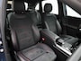 Mercedes-Benz B-klasse 180 Business Solution AMG | Automaat | Climate Control | Stoelverwarming | Achteruitrijcamera | Parkeersensoren | Trekhaak |