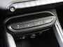 Jeep Avenger Longitude 54 kWh | Accu 97% | Apple Carplay/Android Auto | Cruise Control | Parkeersensoren achter | Airco | Bluetooth |
